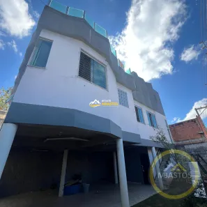 Casa com 3 Quartos à venda, 360m² no Carlos Prates, Belo Horizonte