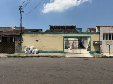Casa com 2 Quartos à venda, 86m² no Flores, Manaus
