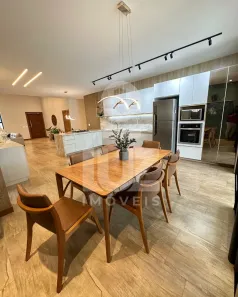 Casa de Condomínio com 3 Quartos à venda, 250m² no Manguinhos, Serra