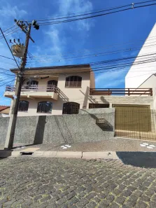 Casa com 6 Quartos à venda, 189m² no Centro, Ponta Grossa