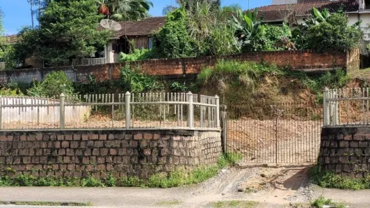 Lote/Terreno para alugar, 736m² no Glória, Joinville