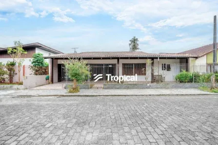 Casa com 3 Quartos à venda, 270m² no Garcia, Blumenau