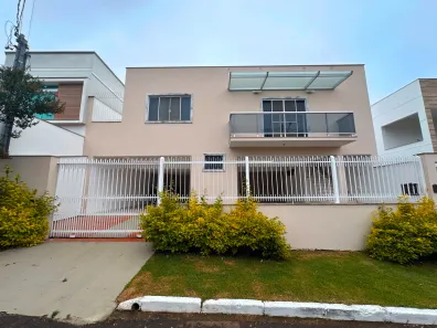 Casa de Condomínio com 4 Quartos à venda, 390m² no São Pedro, Juiz de Fora