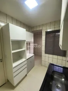 Apartamento com 3 Quartos para alugar, 70m² no Presidente Roosevelt, Uberlândia