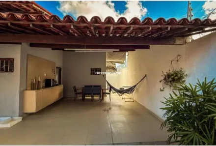Casa com 4 Quartos à venda, 150m² no Barro Duro, Maceió