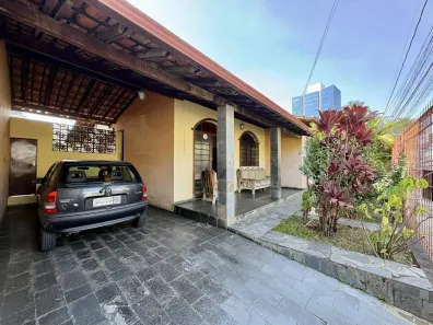 Imóvel Comercial com 3 Quartos à venda, 170m² no Centro, Betim
