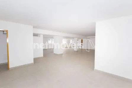 Prédio Comercial para alugar, 1950m² no Cruzeiro, Belo Horizonte