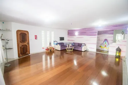 Sobrado com 4 Quartos à venda, 340m² no Vila Brasílio Machado, São Paulo