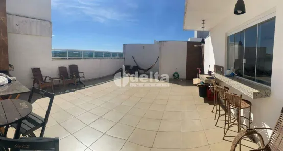 Apartamento com 3 Quartos à venda, 156m² no Jardim Brasília, Uberlândia