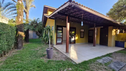 Casa de Condomínio com 4 Quartos para alugar, 170m² no Vargem Grande, Rio de Janeiro