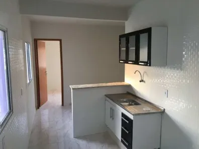 Casa com 1 Quarto para alugar, 45m² no Padre Miguel, Rio de Janeiro