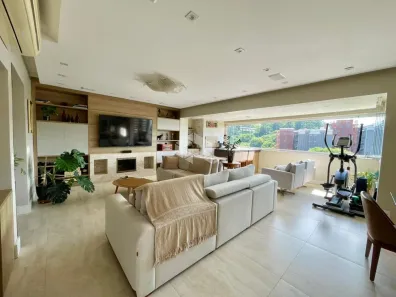 Apartamento com 3 Quartos à venda, 162m² no Jardim do Salso, Porto Alegre