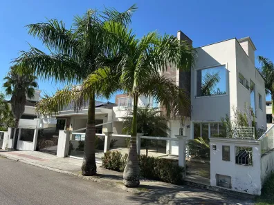 Casa com 3 Quartos à venda, 276m² no Pedra Branca, Palhoça