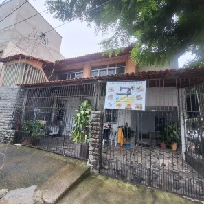 Sobrado com 6 Quartos à venda, 200m² no Guararapes, Fortaleza