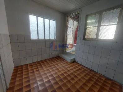 Casa com 2 Quartos para alugar, 40m² no Quintino Bocaiúva, Rio de Janeiro