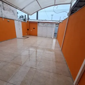 Casa com 3 Quartos para alugar, 160m² no Lagoa, Macaé
