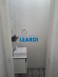 Sala Comercial para alugar, 30m² no Baeta Neves, São Bernardo do Campo