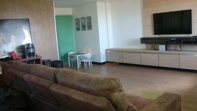 Casa com 6 quartos — Santa Rosa, Belo Horizonte