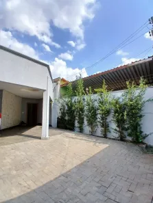 Casa com 3 Quartos para alugar, 96m² no Parque Amazônia, Goiânia