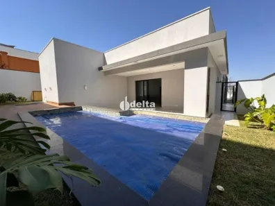 Casa de Condomínio com 3 Quartos à venda, 256m² no Granja Marileusa, Uberlândia