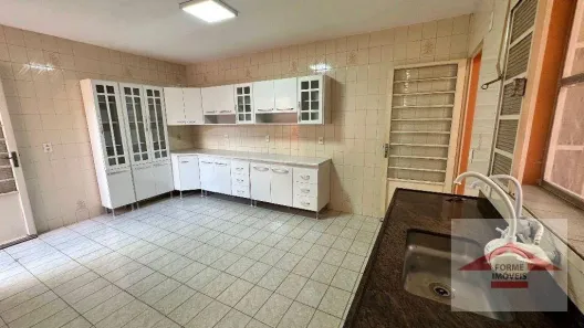 Casa com 3 Quartos à venda, 138m² no Jardim Danúbio, Jundiaí
