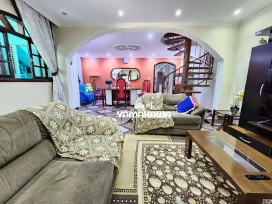 Sobrado com 5 Quartos à venda, 200m² no Jardim Helena, São Paulo