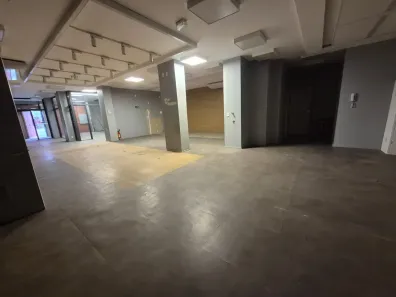 Ponto Comercial para alugar, 800m² no Centro, Nilópolis