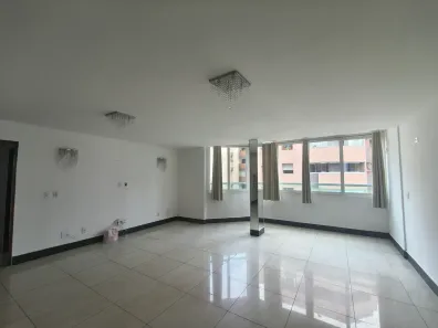 Apartamento com 4 Quartos para alugar, 240m² no Ponta Verde, Maceió