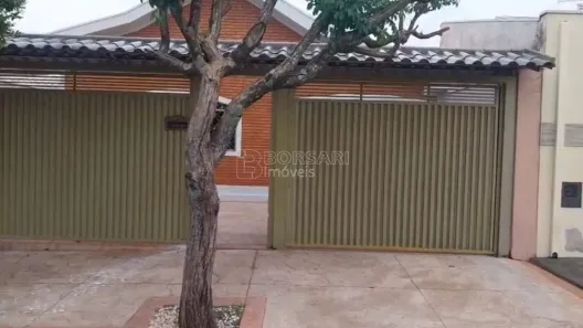 Casa com 3 Quartos à venda, 151m² no Jardim Pinheiros (Vila Xavier), Araraquara