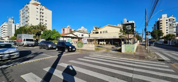 Lote/Terreno à venda, 540m² no Balneário, Florianópolis