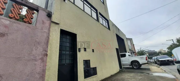 Galpão/Depósito/Armazém à venda, 334m² no Vila Marieta, São Paulo