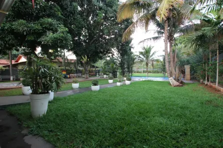 Fazenda/Sítio com 7 Quartos à venda, 3000m² no Parque Maracanã, Goiânia