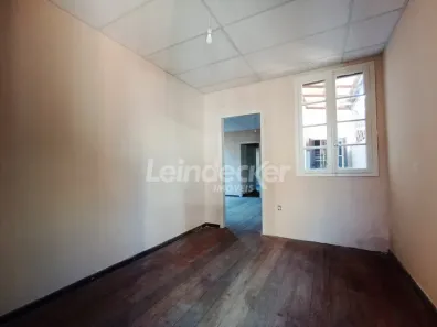 Sala Comercial com 6 Quartos para alugar, 155m² no Auxiliadora, Porto Alegre