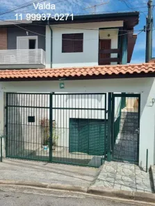 Casa de Condomínio com 3 Quartos para alugar, 200m² no Jardim das Vertentes, São Paulo
