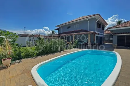 Casa com 5 Quartos à venda, 311m² no Jardim Ribamar, Peruíbe