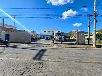 Lote/Terreno à venda, 668m² no Jardim Country Club, Poços de Caldas