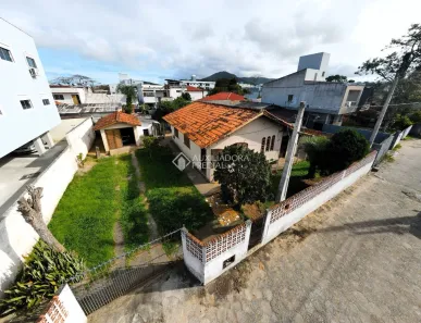 Casa com 4 Quartos à venda, 420m² no Ingleses do Rio Vermelho, Florianópolis