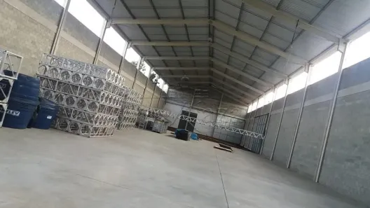 Ponto Comercial para alugar, 2350m² no Jardim Santa Maria, Jacareí