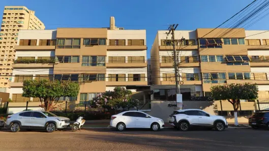 Apartamento com 3 Quartos para alugar, 80m² no Centro, Campo Grande