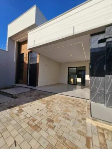 Casa com 3 Quartos à venda, 123m² no Tiradentes, Juazeiro do Norte