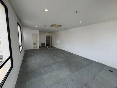 Imóvel Comercial à venda, 52m² no Alphaville Industrial, Barueri