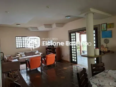 Casa com 3 Quartos à venda, 234m² no Cidade Jardim, Uberlândia