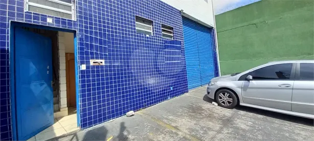 Galpão/Depósito/Armazém para venda ou aluguel, 450m² no Ayrosa, Osasco