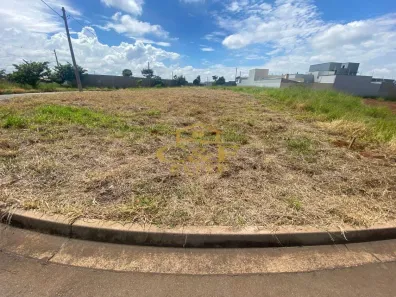 Lote/Terreno para alugar, 307m² no Jardim São Francisco, Piracicaba
