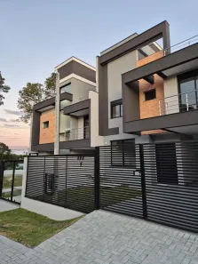 Sobrado com 3 Quartos à venda, 140m² no Xaxim, Curitiba