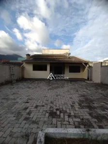 Casa com 1 Quarto para alugar, 58m² no Jardim do Sol, Caraguatatuba