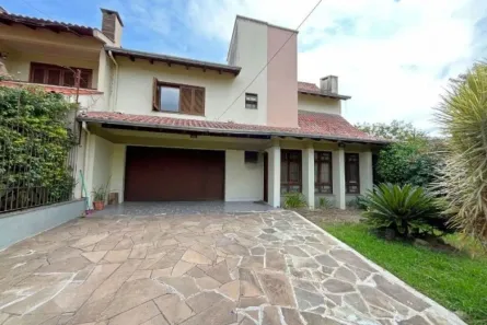 Casa com 3 Quartos à venda, 375m² no Jardim Itu, Porto Alegre