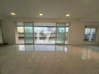 Apartamento com 3 Quartos para alugar, 256m² no Centro, Campinas