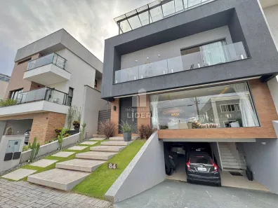 Casa de Condomínio com 3 Quartos à venda, 352m² no Santa Cândida, Curitiba