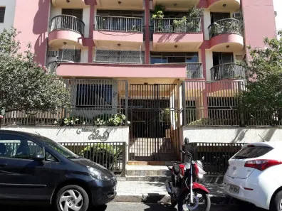 Apartamento com 3 Quartos para alugar, 225m² no Centro, Araraquara